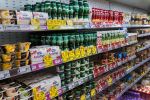 Йогурты в магазине