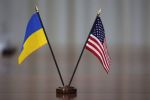 Флаги Украины и США